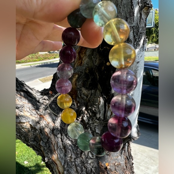 Mixed Color Fluorite Bead Bracelet - Picture 4 of 6